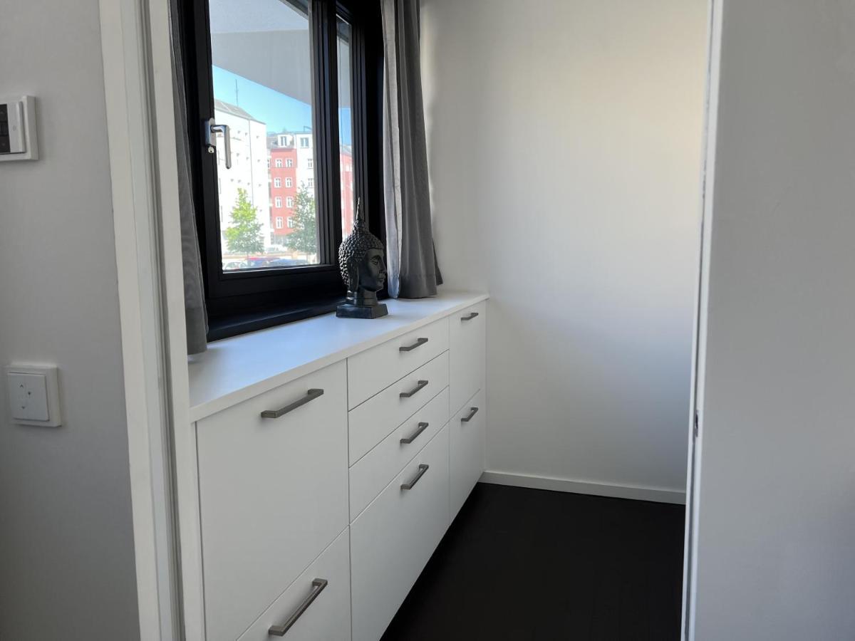 Luxury Waterfront Apartment Berlin Bagian luar foto